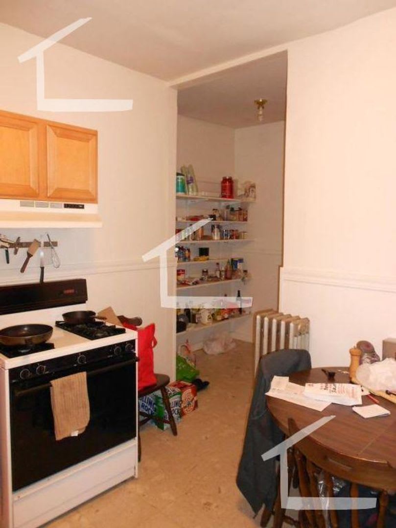 3 Bedroom Close to BU West