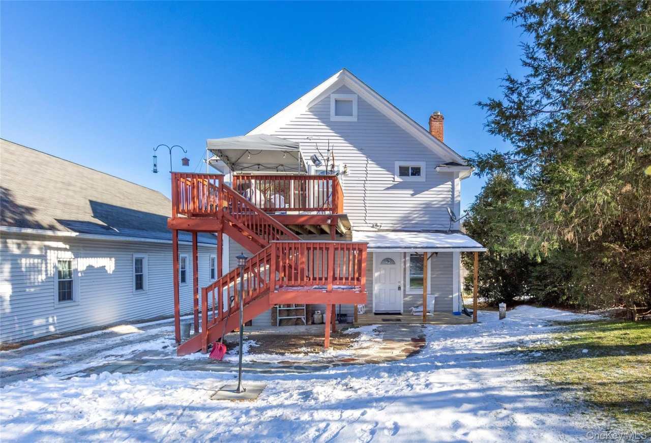 33 Holmes Road unit: B