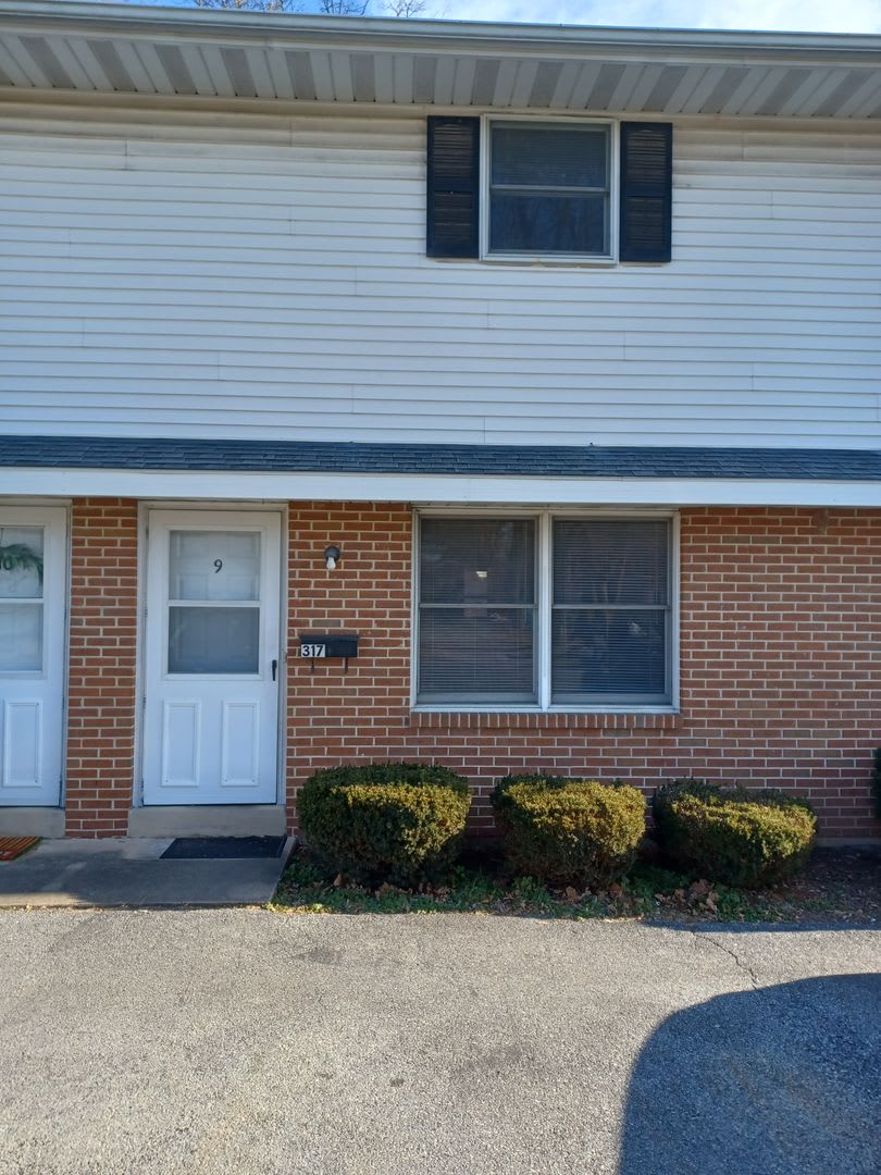 2 Bedroom 1 Bathroom Apartment in Elizabethtown!