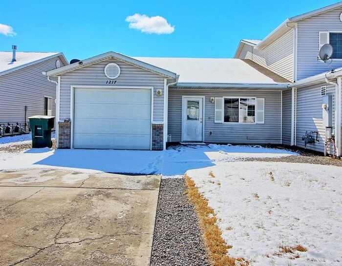 1217 Santa Clara Avenue