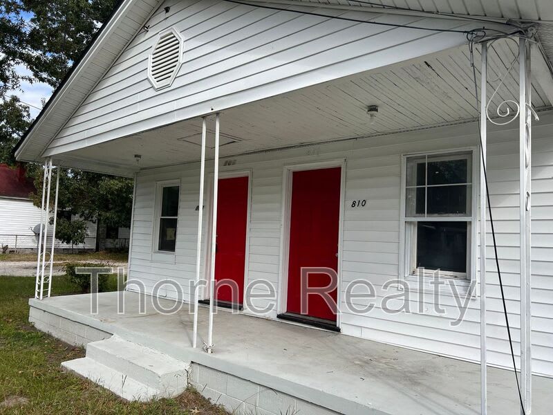 810 East Grand Ave