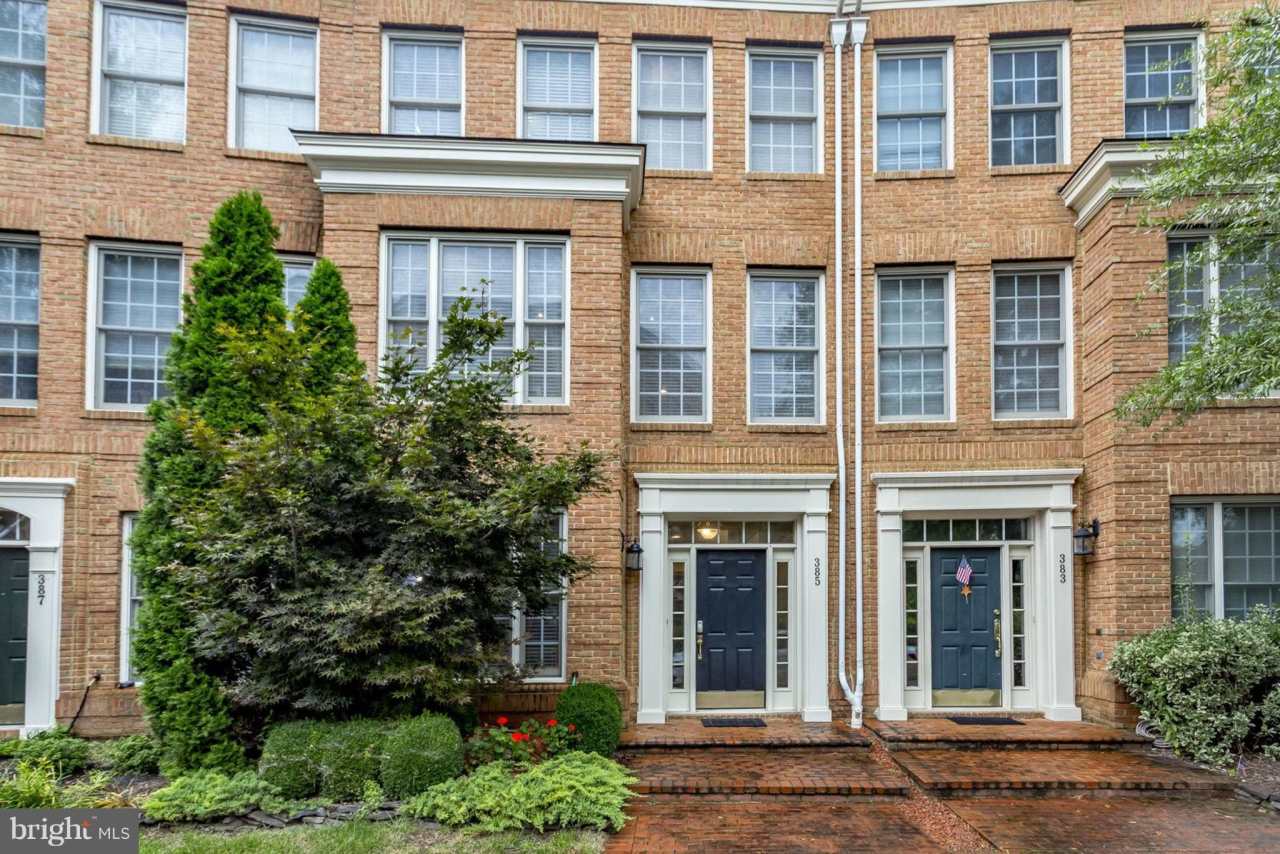 385 CAMERON STATION Boulevard