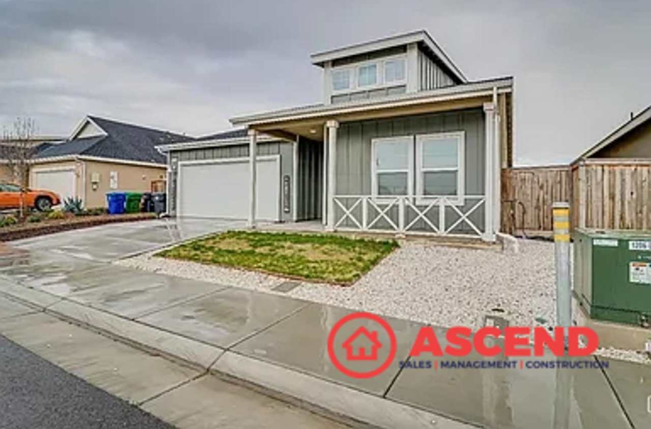 Phenomenal Home In Gossamer Grove!