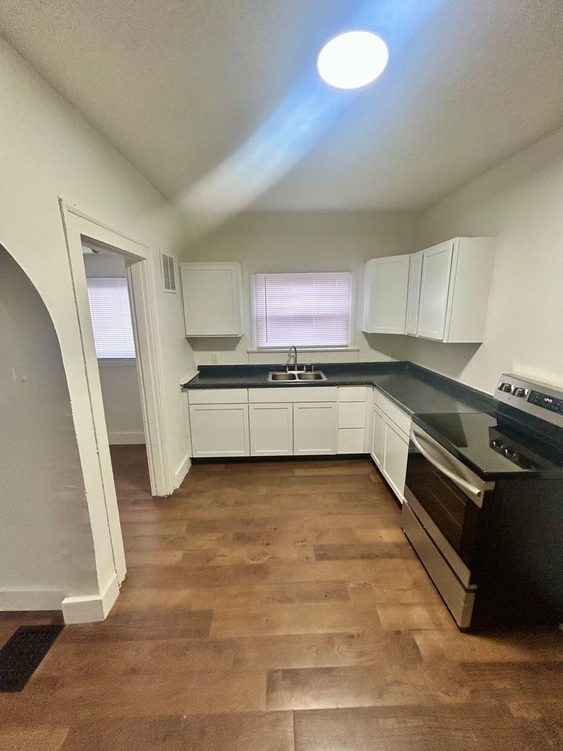 2922-2924 Ruckle Street