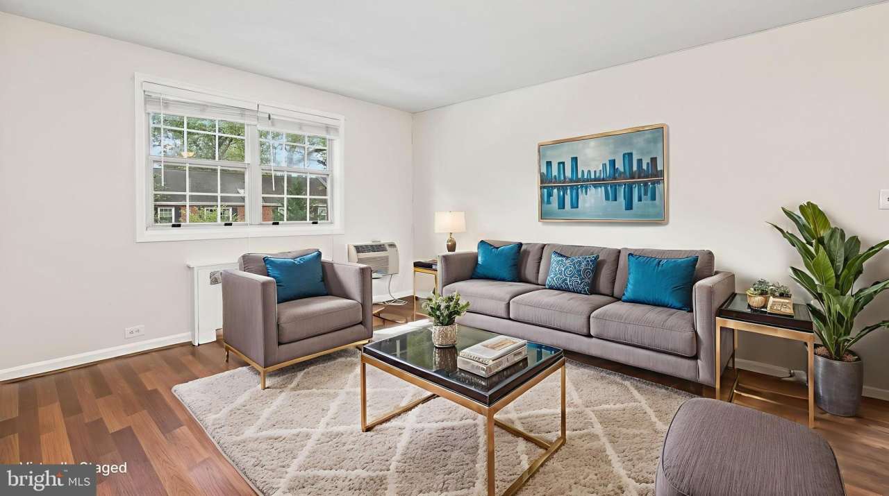 4307 2ND Road N unit: 43074