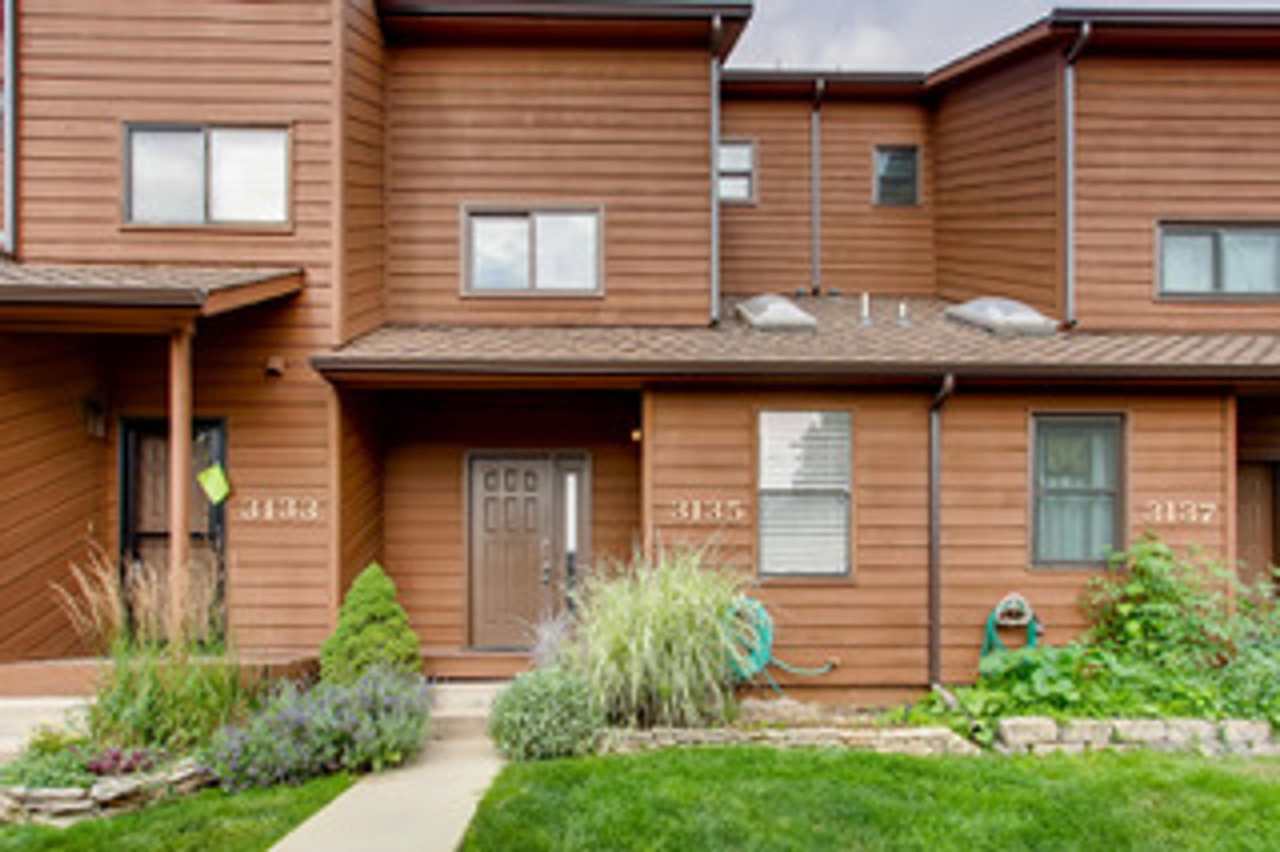 Beautiful 3 Bedroom Townhome in North Boulder