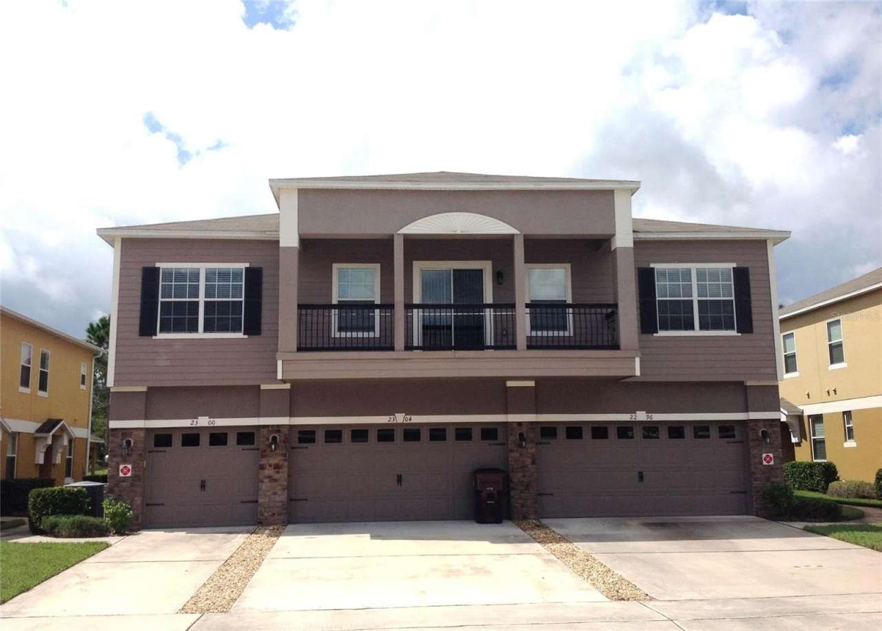 2300 BETSY ROSS LANE