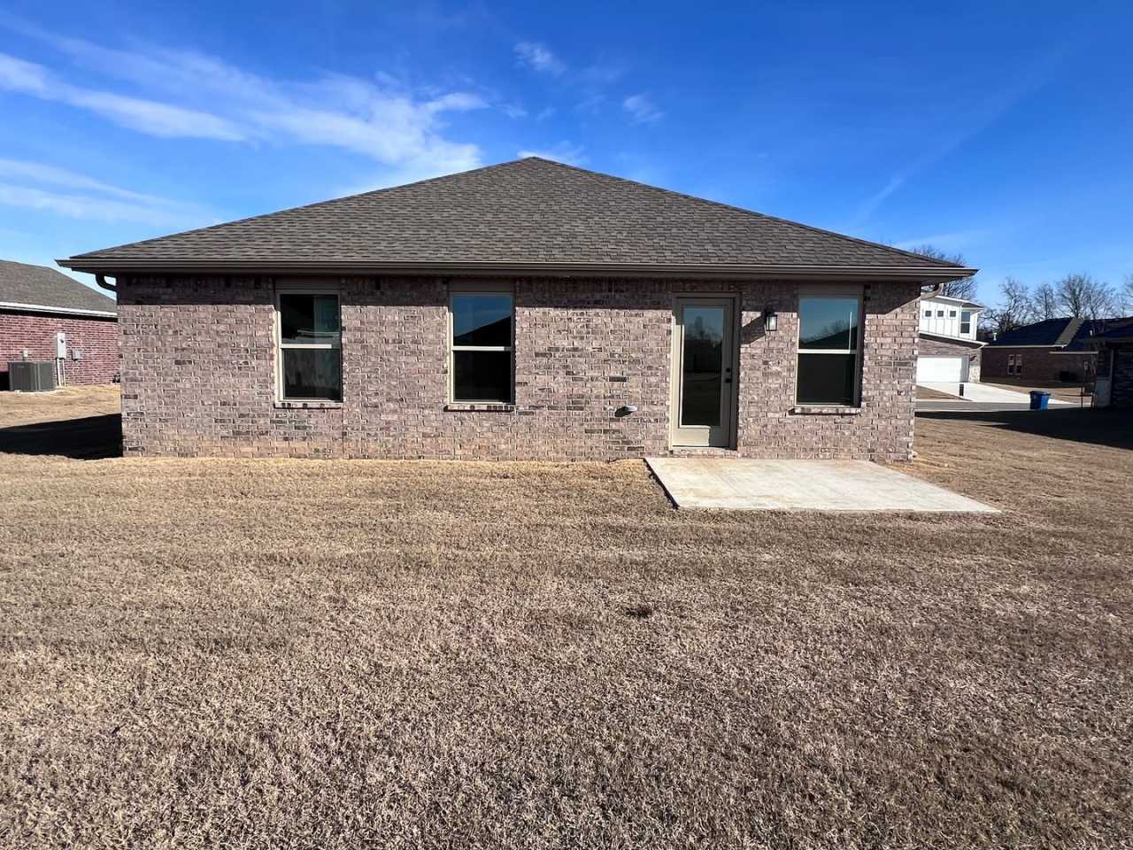 4 Bedroom In Webb City!