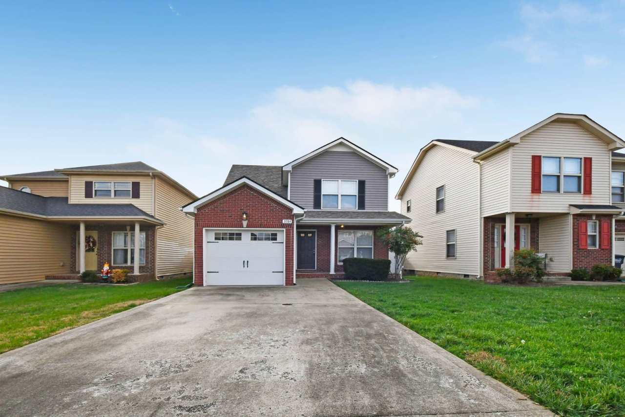 Pet Friendly Three Bedroom!