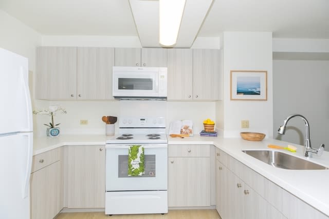 Kanekapolei Collection