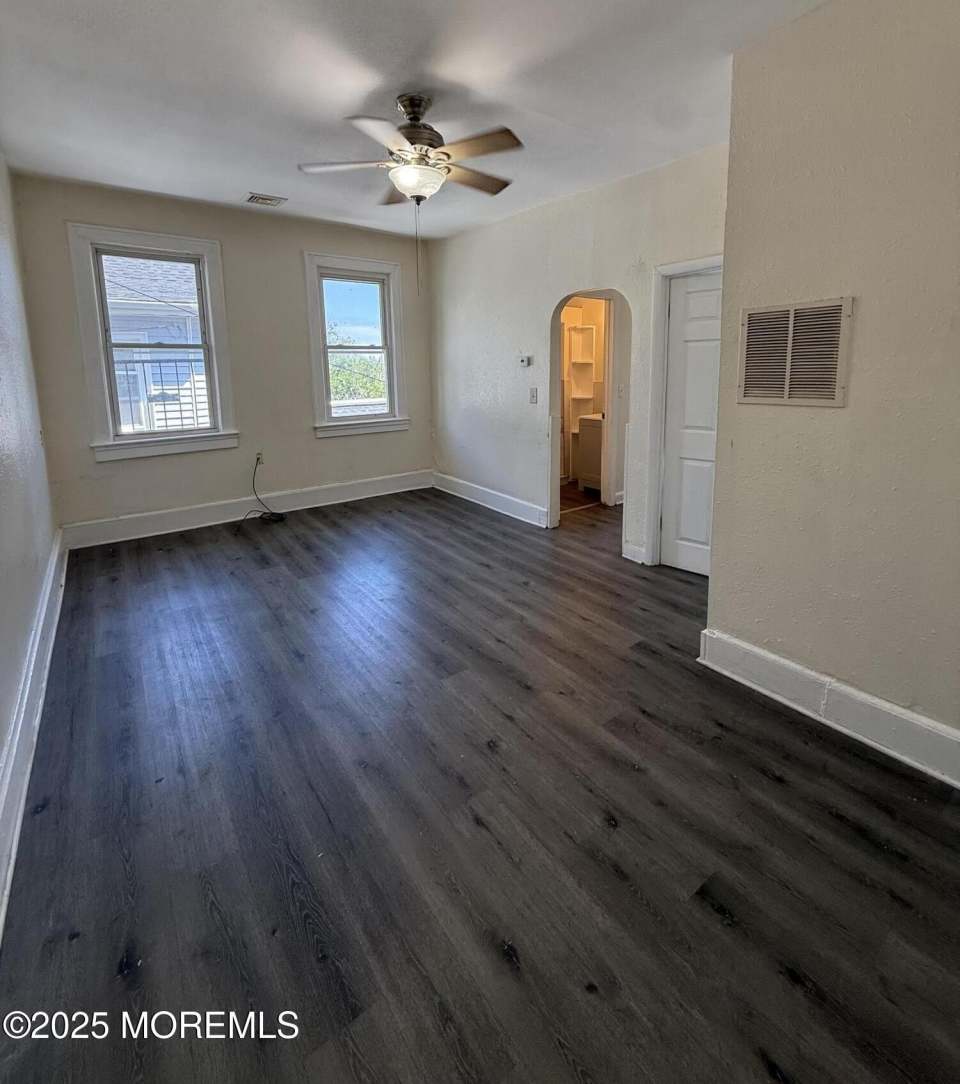 35 2nd Avenue unit: 5