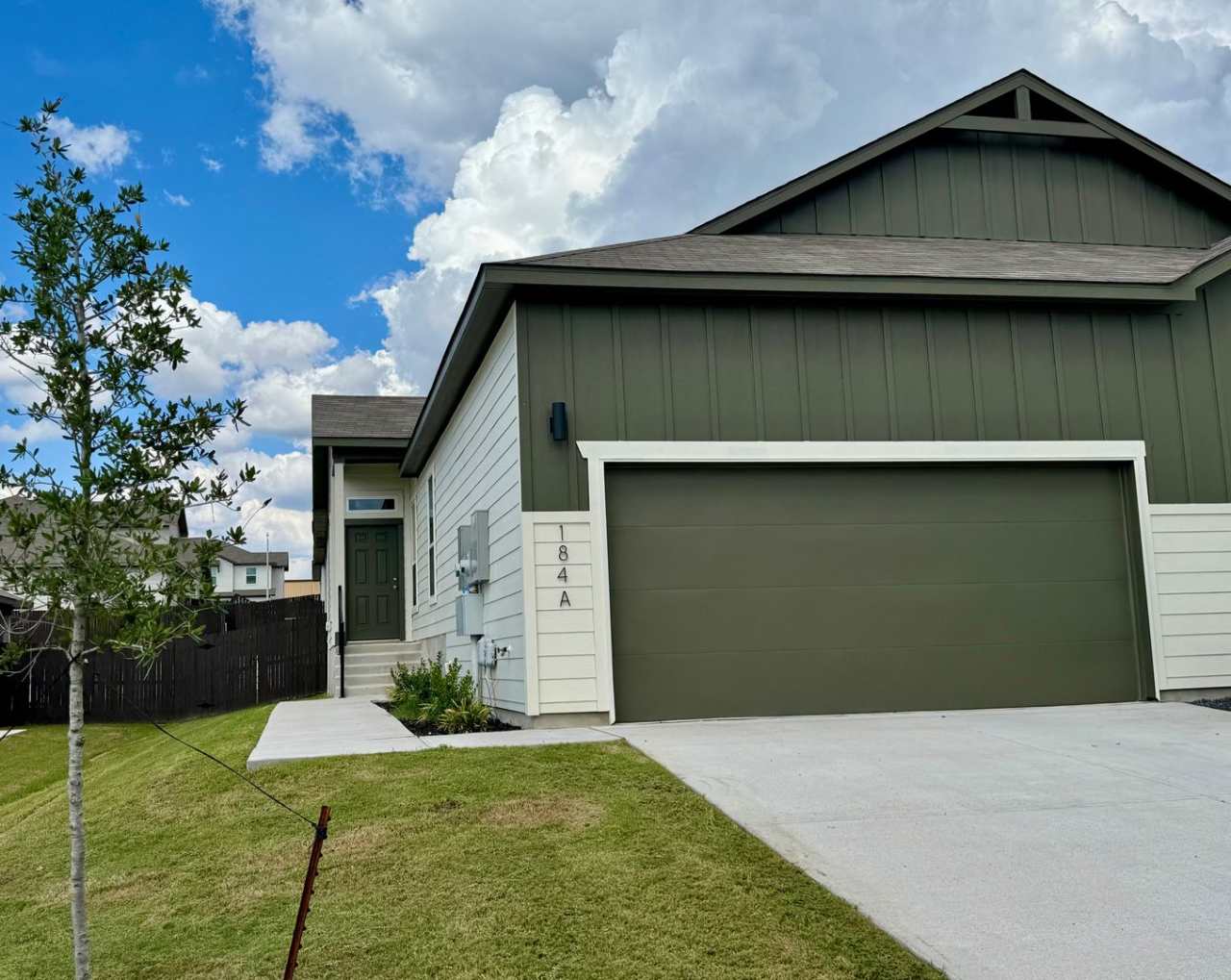 Stunning 3x2 Luxury Duplex in Buda, TX!