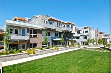 PRE-LEASE! One Bedroom Loft In Landmark Lofts. Walk To Campus. Underground Parking  Storage Locker!