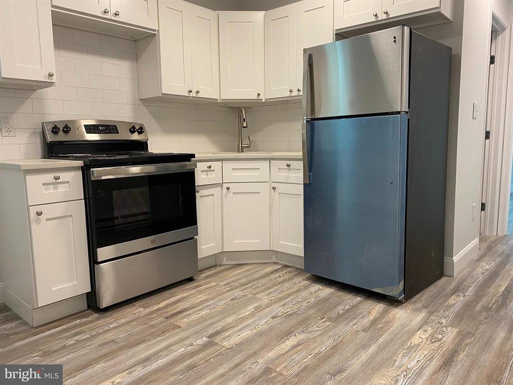 3249 North Park Avenue