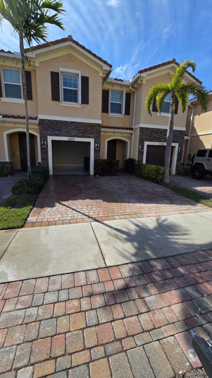 5122 Ashley River Road