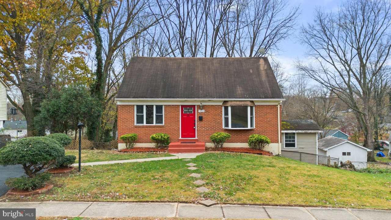 13826 GREENWOOD Drive