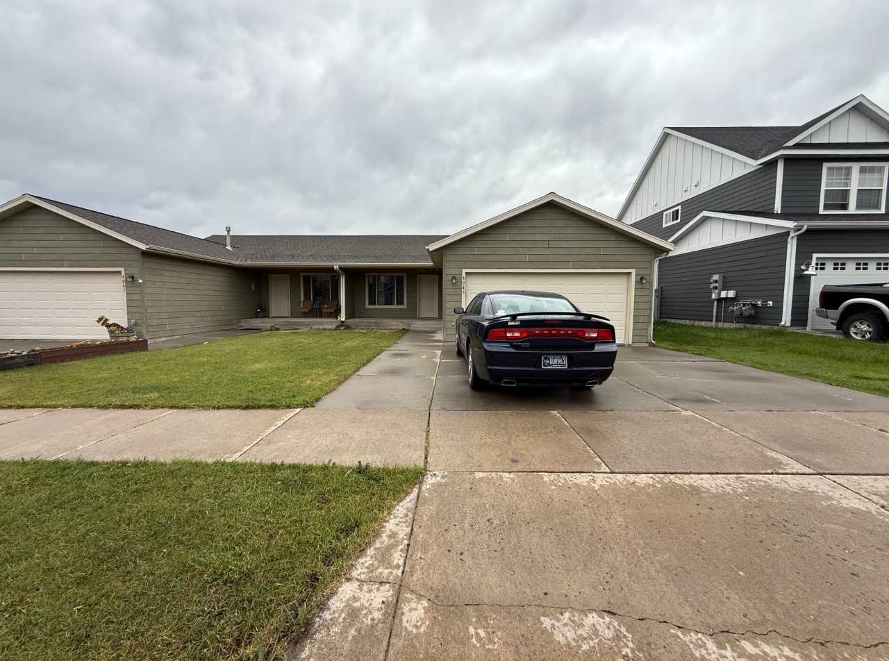 4045 Carbon Street - 1