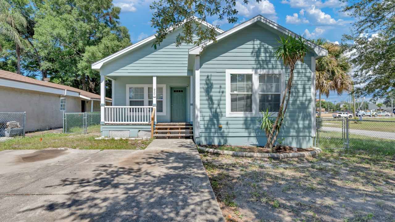 Spacious 3-Bedroom Home with Recent Upgrades on a Corner Lot Near Busch Gardens – No HOA!