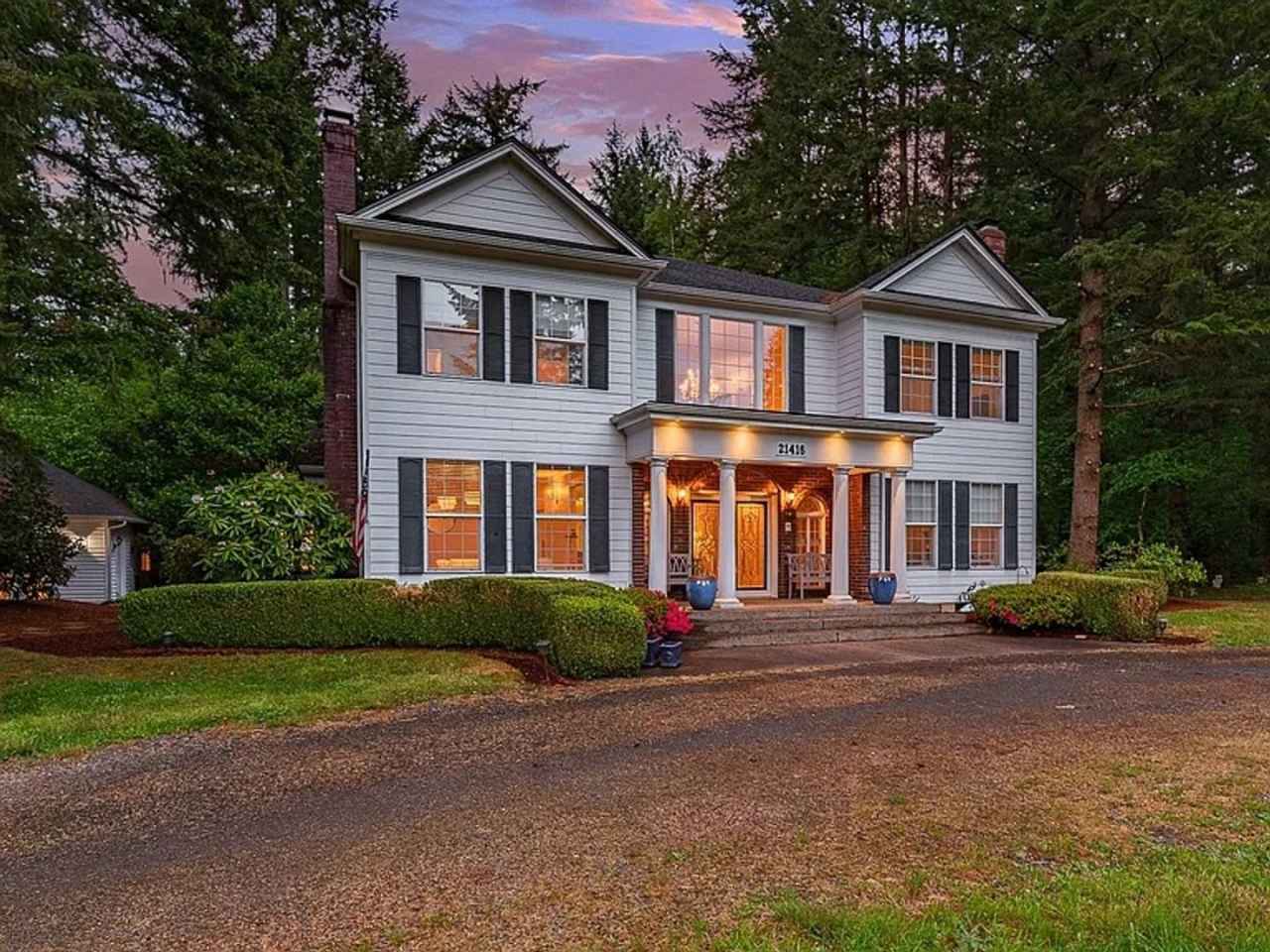 Spacious 4BR House in Vancouver