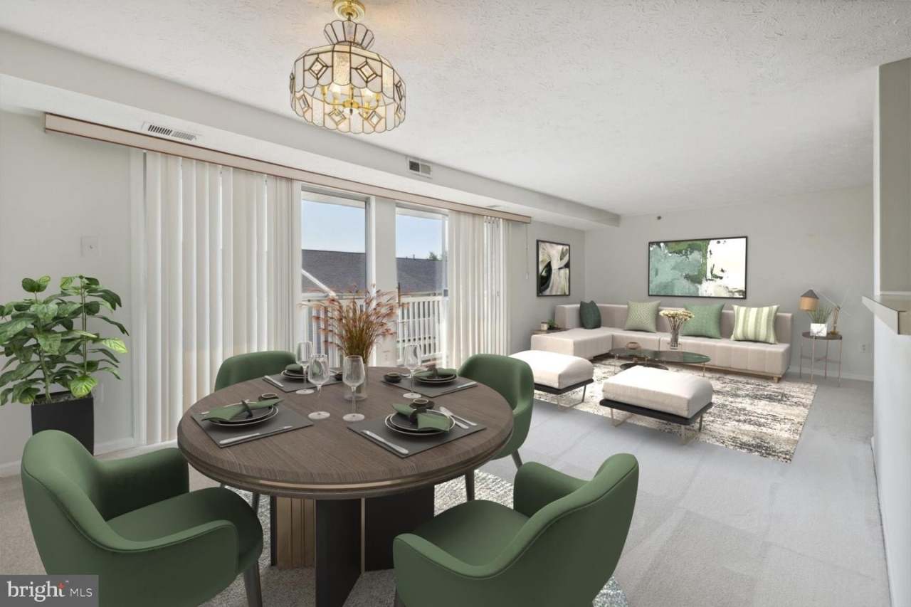 303 PALMSPRING DR #10