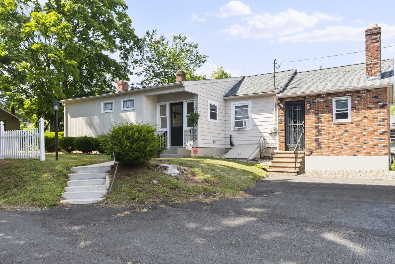 160 Beecher St Southington