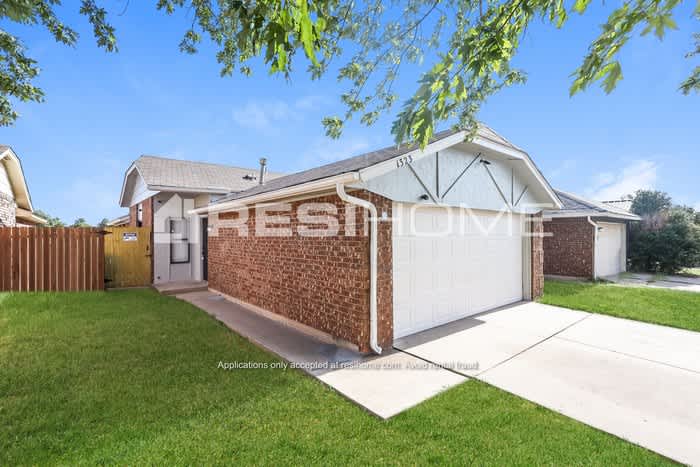 1323 Southwest 95th Street