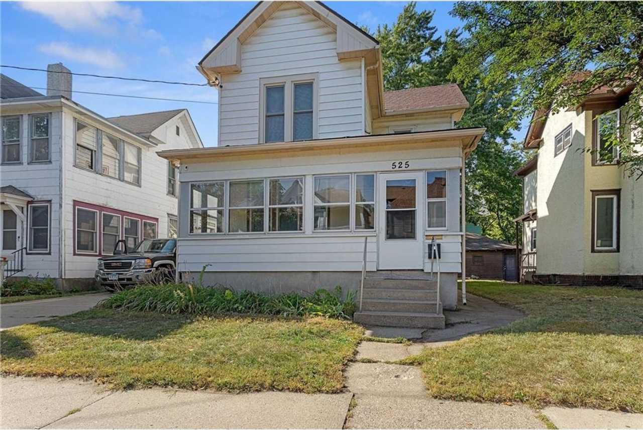 U of M~ Marcy Holmes SFH ~ 6 Bedroom House ~ September 2026!