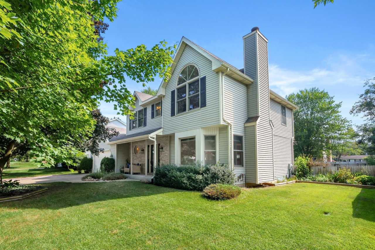 7817 Chippewa Street