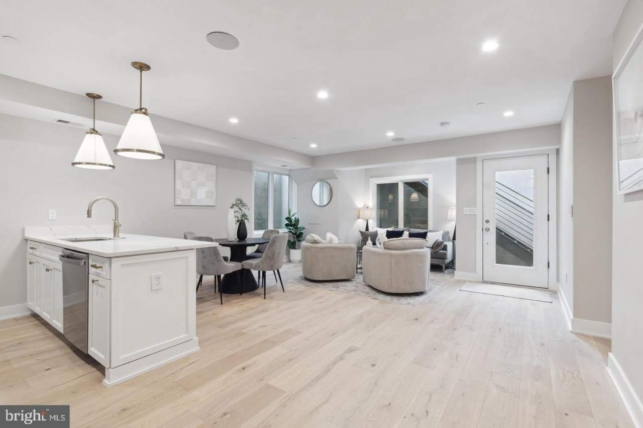 5305 CONNECTICUT Avenue NW unit: 2