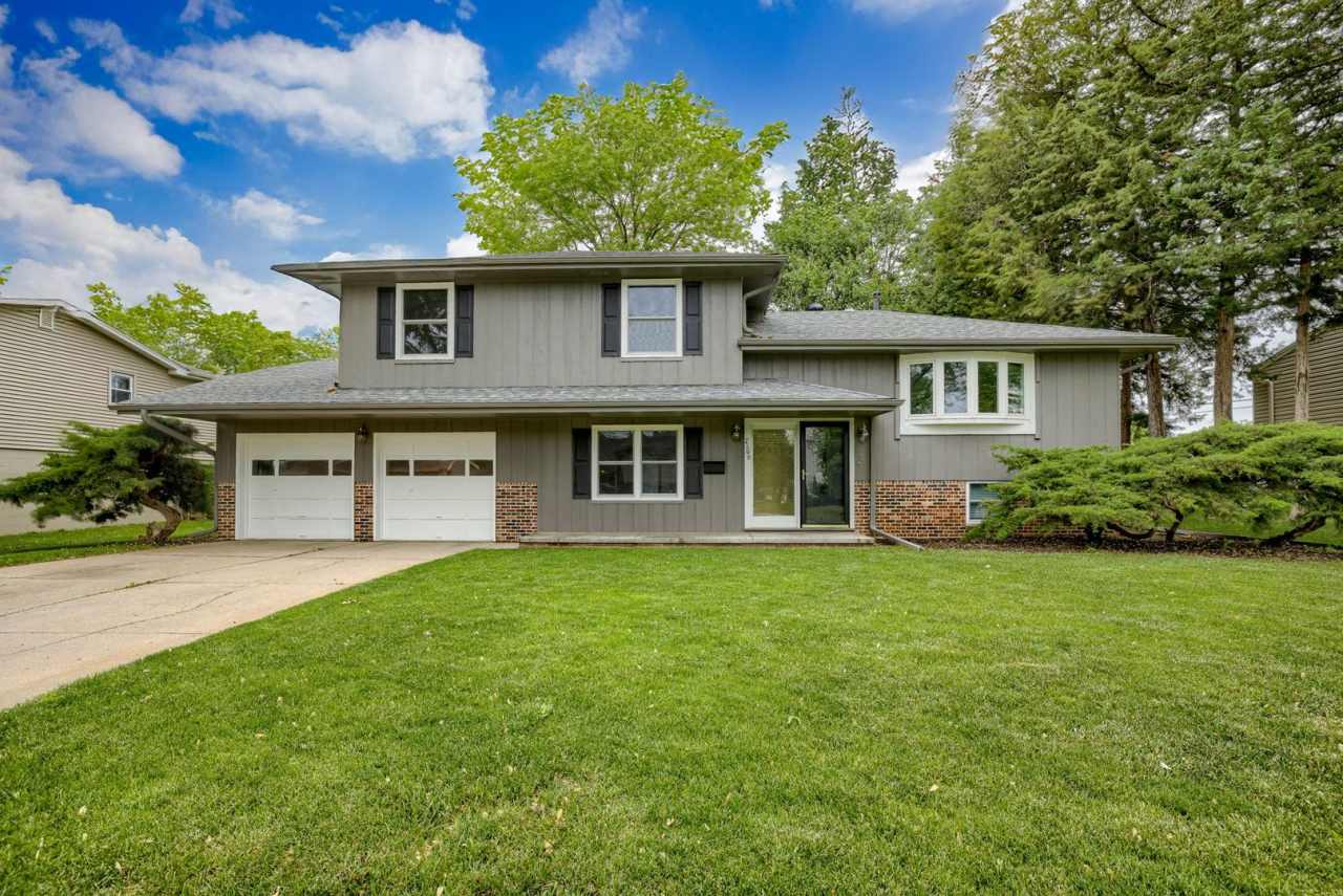 Flexible Living in a Fantastic La Vista Location!!