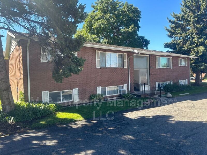 1745 East Holladay BLVD