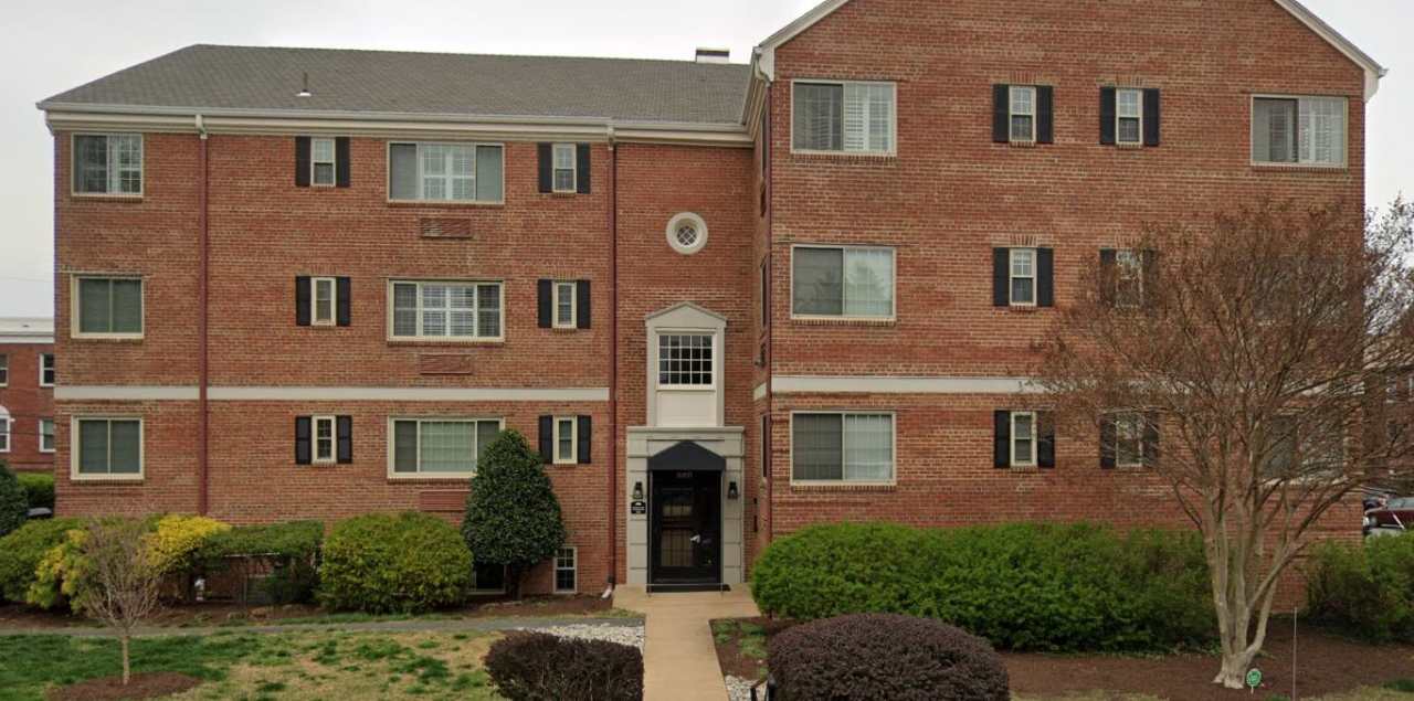 820-b South Washington Street