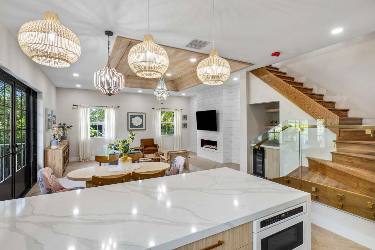 1916 Spanish Trail Trail