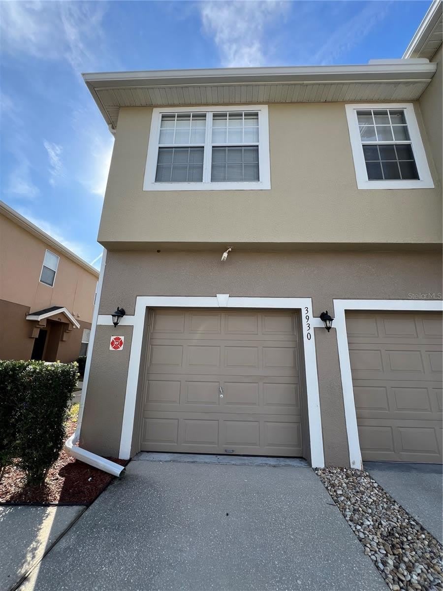 3930 PEMBERLY PINES CIRCLE