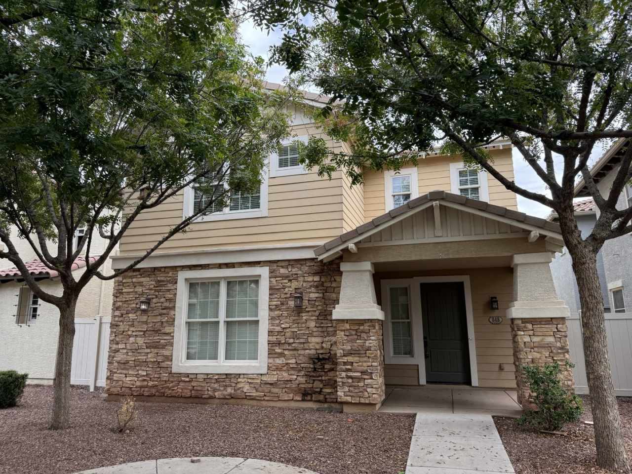 3 bedroom home in Cooley Station in Gilbert!