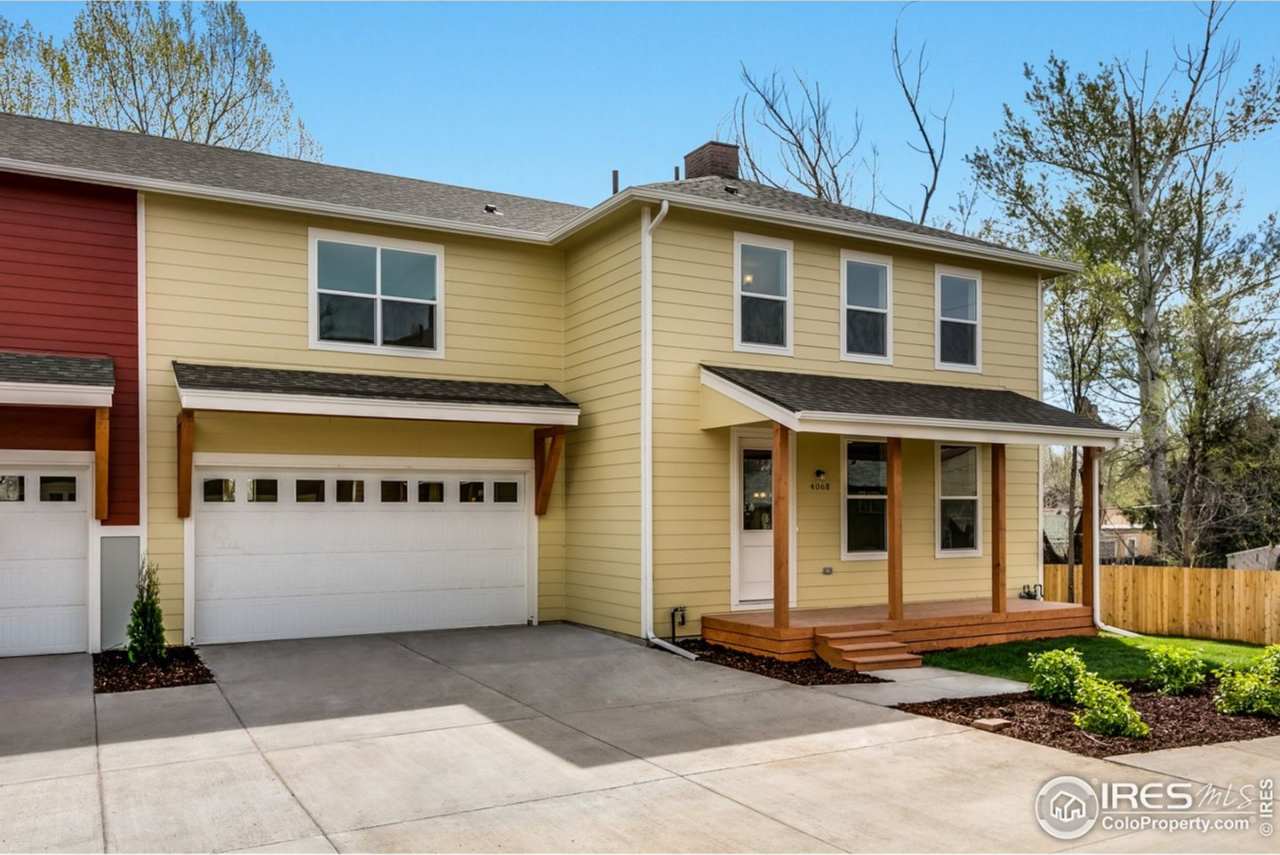 4 Bedroom Townhome Available ASAP! Great Location! MOVE IN SPECIAL! $500 Off Monthly Rent!