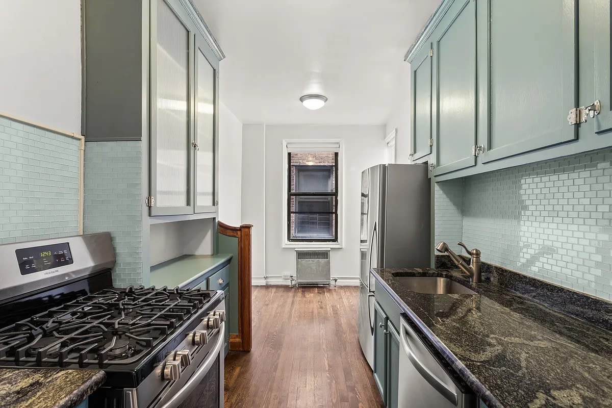 3875 Waldo Ave Apt 10L