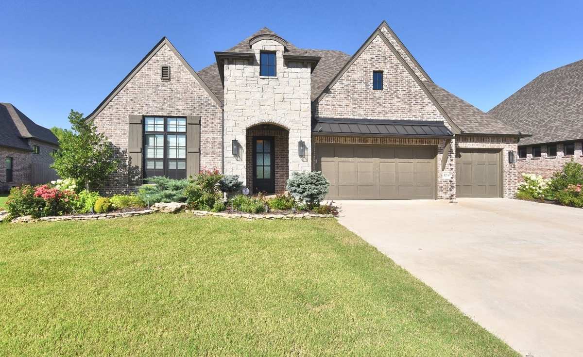 12516 South 102nd East Avenue