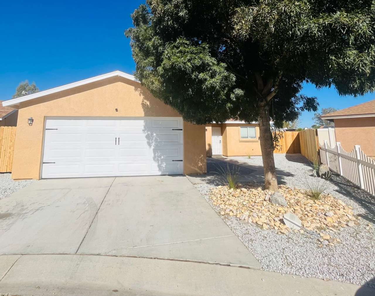 3 Bedroom 2 Bathroom Home!