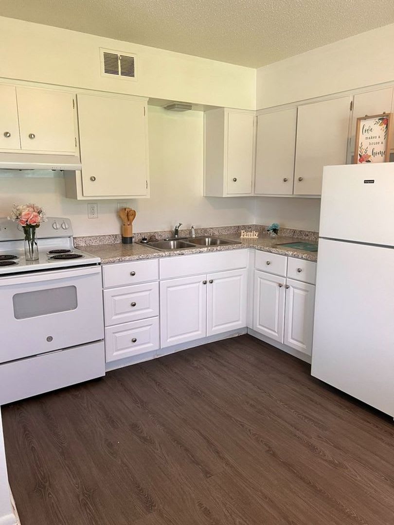 Gateway Hill Apartments