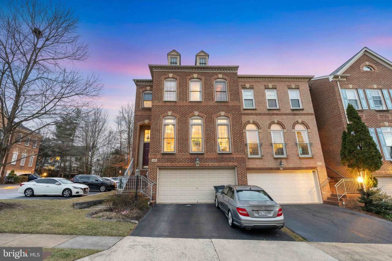 12461 ROSE PATH CIRCLE