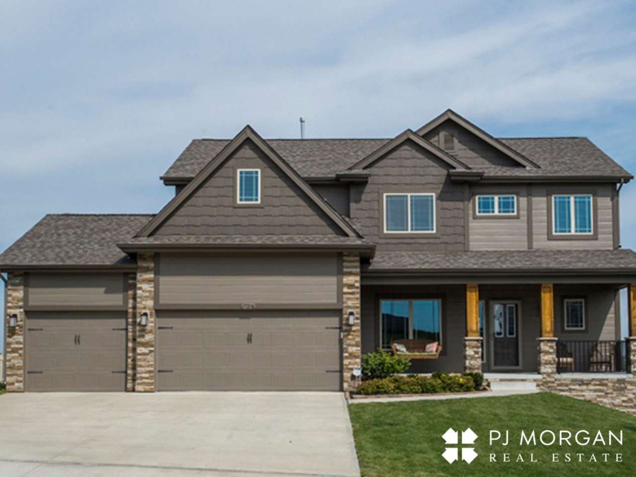 17214 Meredith Avenue Omaha, NE 68116