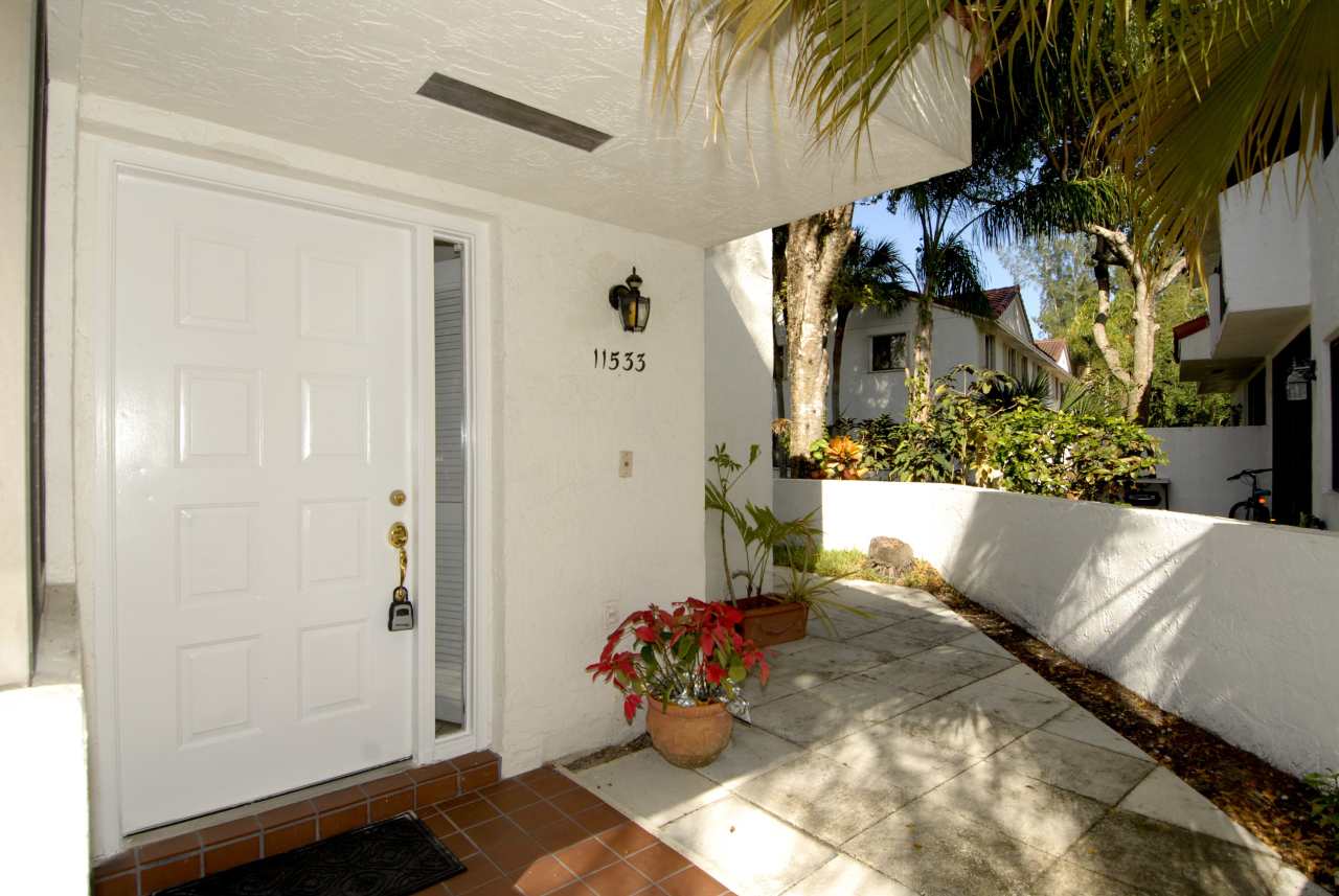 11533 Terra Bella Boulevard