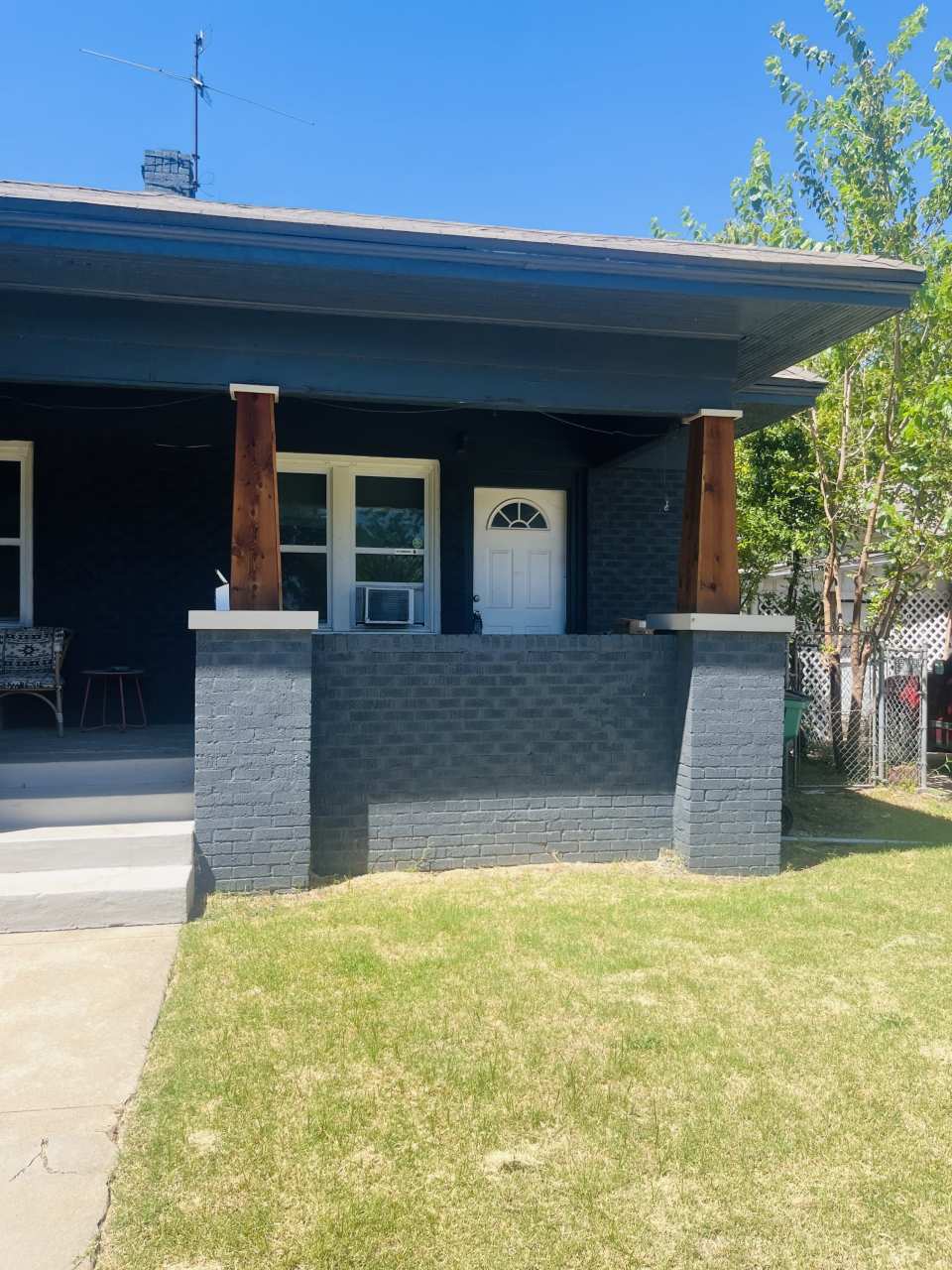 1829 West Park Place