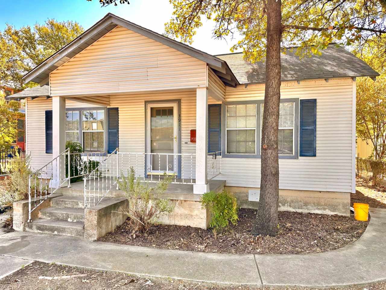Hyde Park 3x2 House