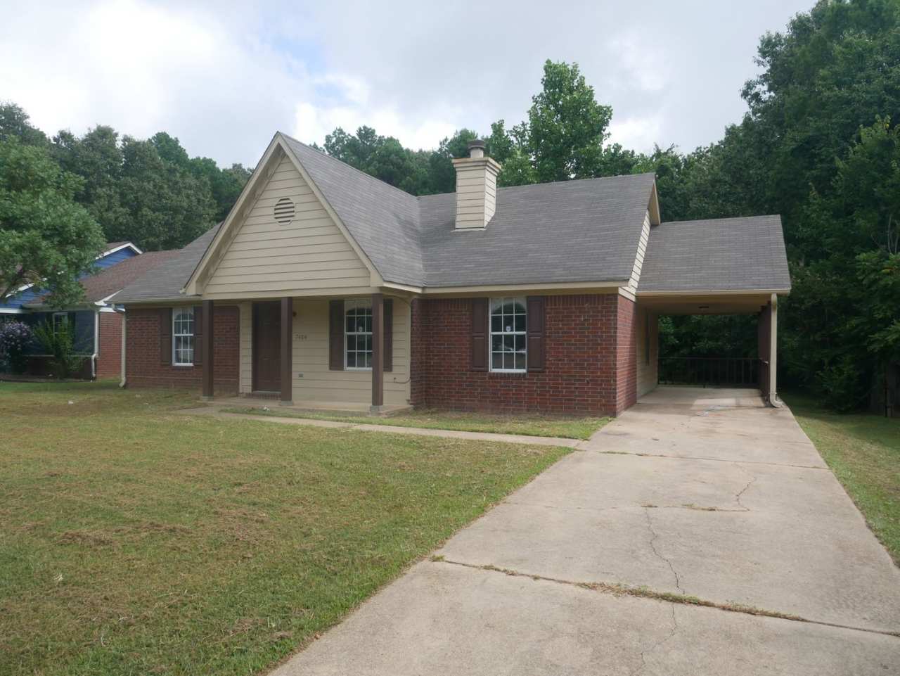 ****MOVE IN SPECIAL 1/2 OFF 1ST MONTHS RENT**** 7404 Black Oak Dr Walls, MS