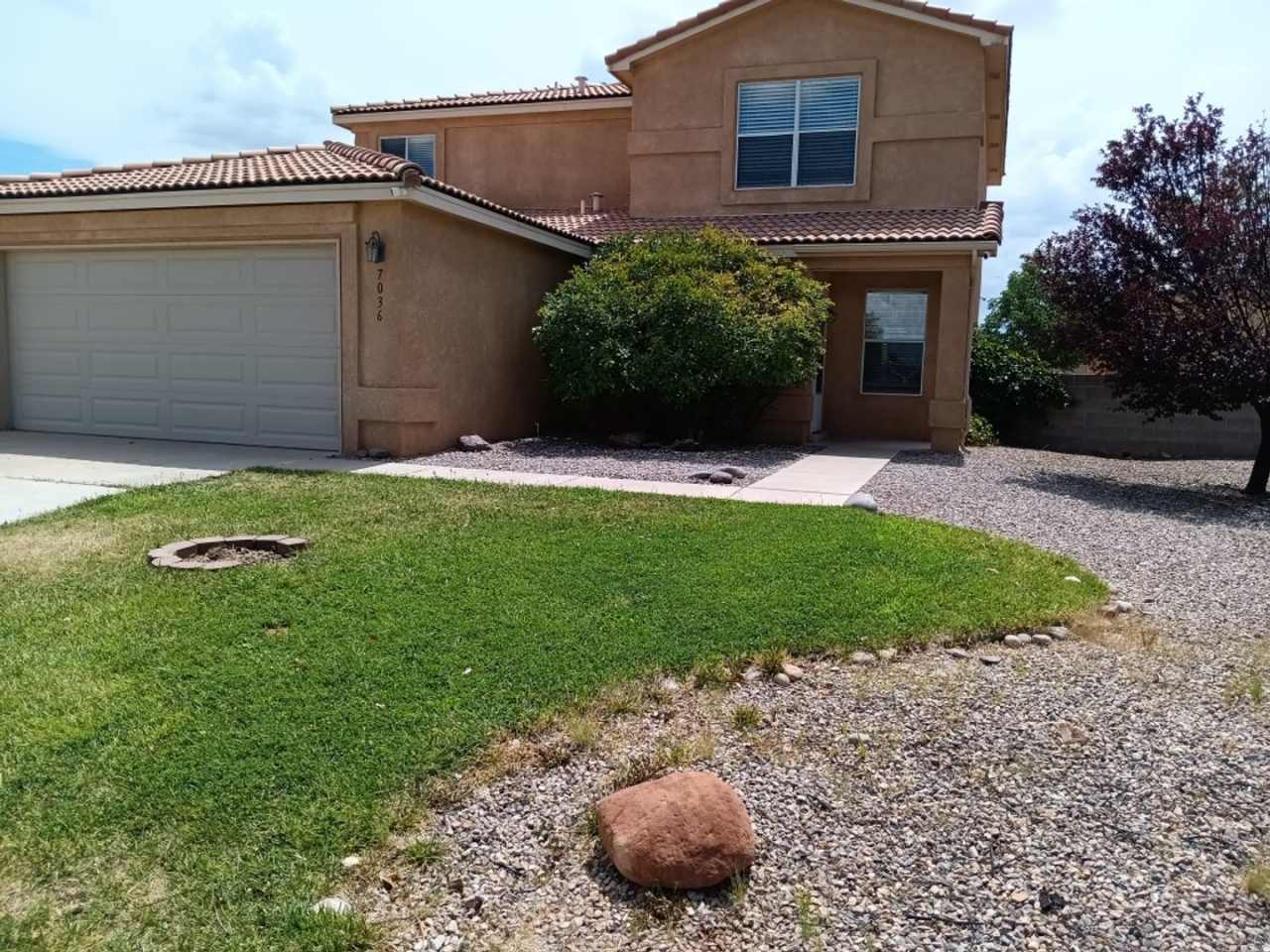 Stunning 4-bedroom, 2.5-bathroom home in Rio Rancho! Showings Available!