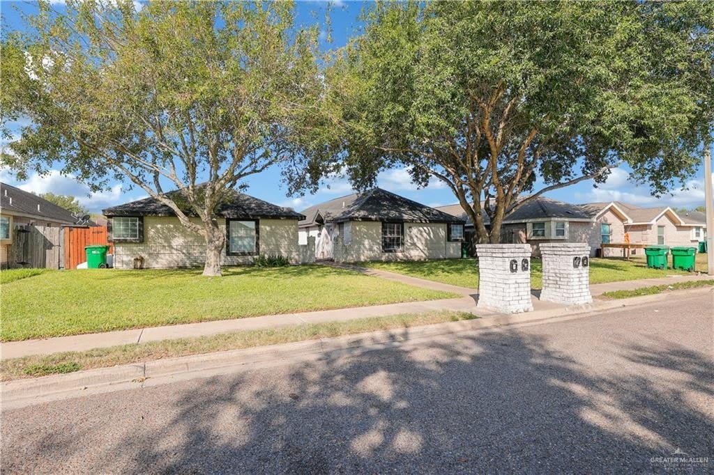 2213 N Dahlia Street