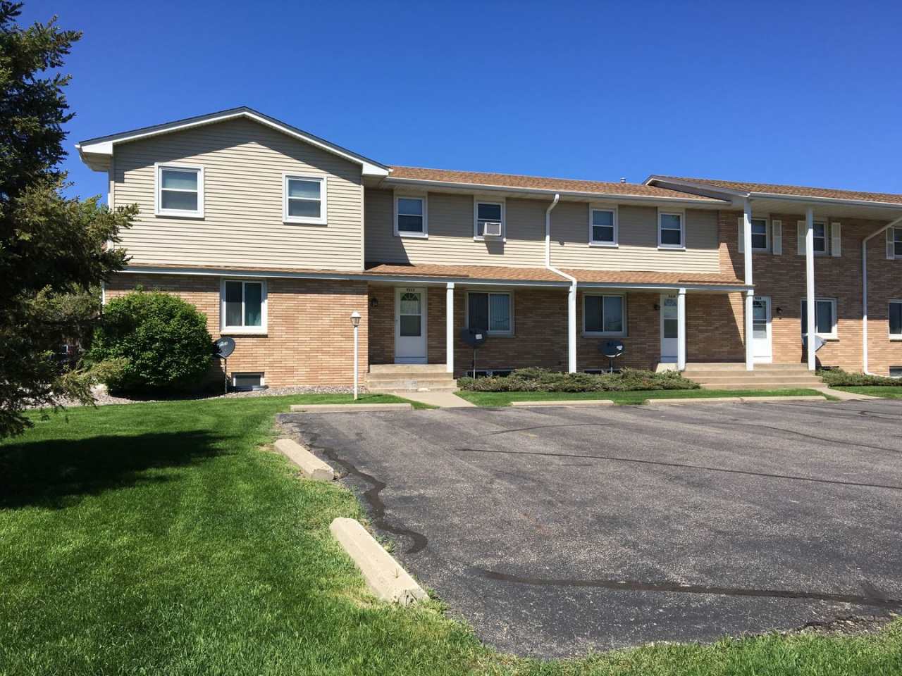 2701-2707 Flag Ave, 9200-9214 Medicine Lake Rd