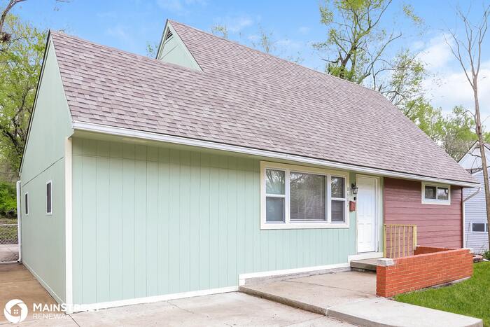 8607 Corrington Avenue